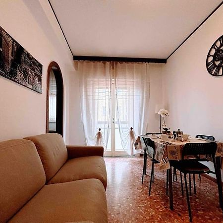 Netflix - Wi-Fi - “Fiume 19” - Apartamento Trieste Exterior foto