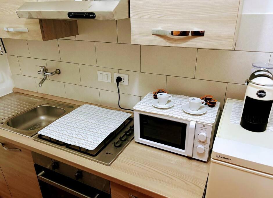 Netflix - Wi-Fi - “Fiume 19” - Apartamento Trieste Exterior foto